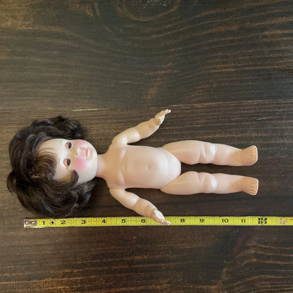 Vintage 1980 Effanbee 11 Inch Vinyl Baby Doll Brunette Sleep Eyes Freckles 1480‎